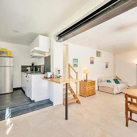 Grand T2 Clim & Wifi En Rez De Proche * Hyeres
