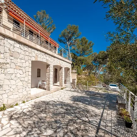 Apartment Grand T2 Clim & Wifi En Rez De Proche Hyeres